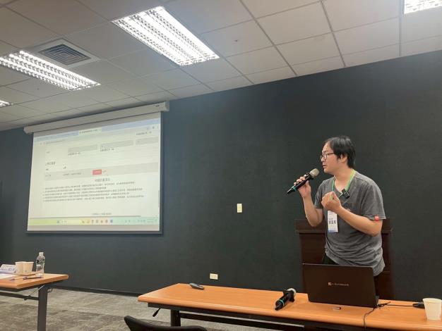 LINE_ALBUM_2025102_251002_16