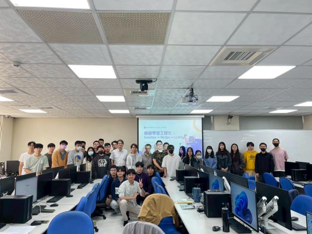 【分項活動】1141125 教育部智慧創新關鍵人才躍升計畫-生成式模型建構工作坊