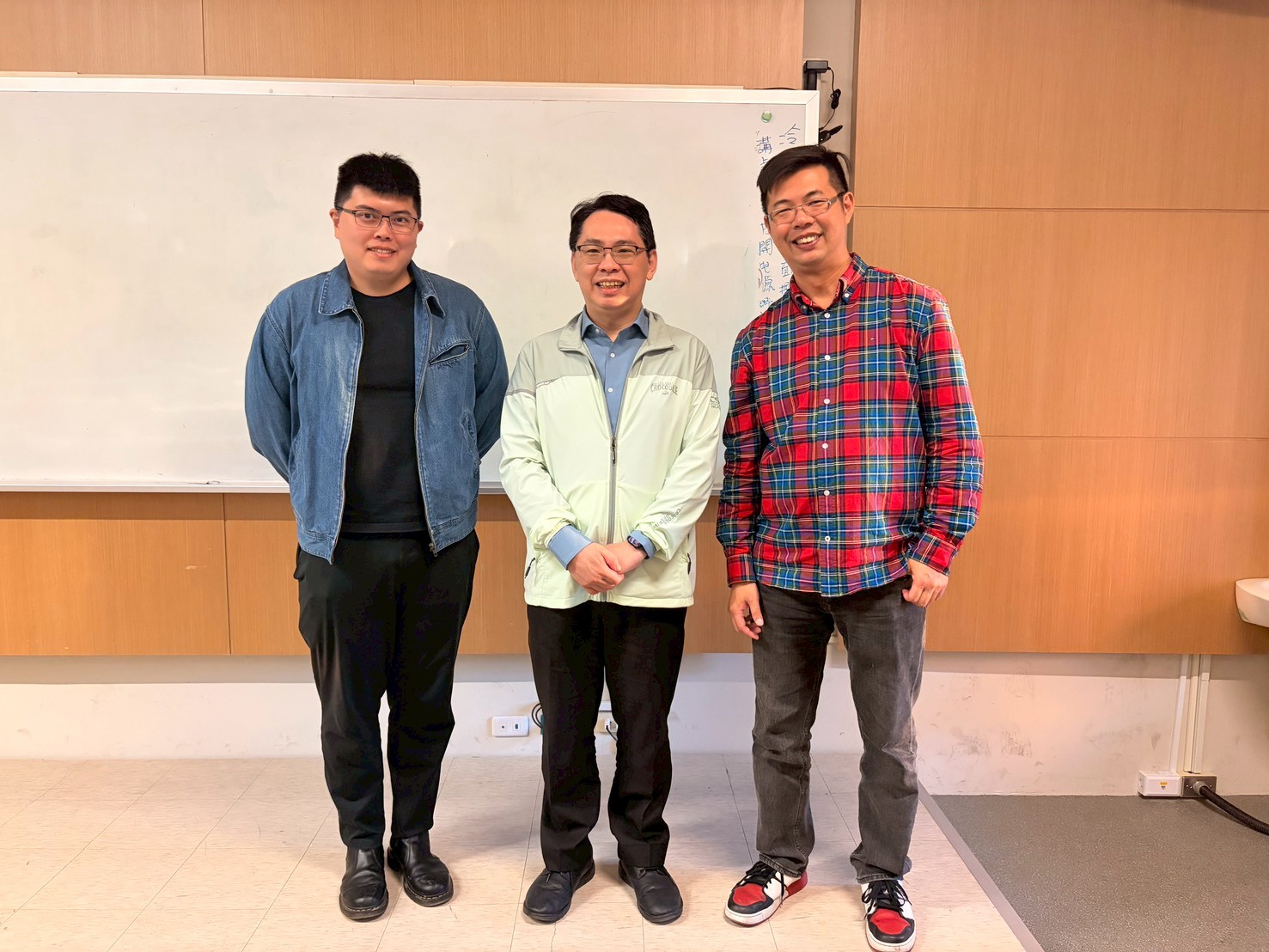 【分項活動】1150318 跨領域工作坊-生成式 AI 與 AWS 雲端應用實戰：「服務部署、自動化應用與架構解析」