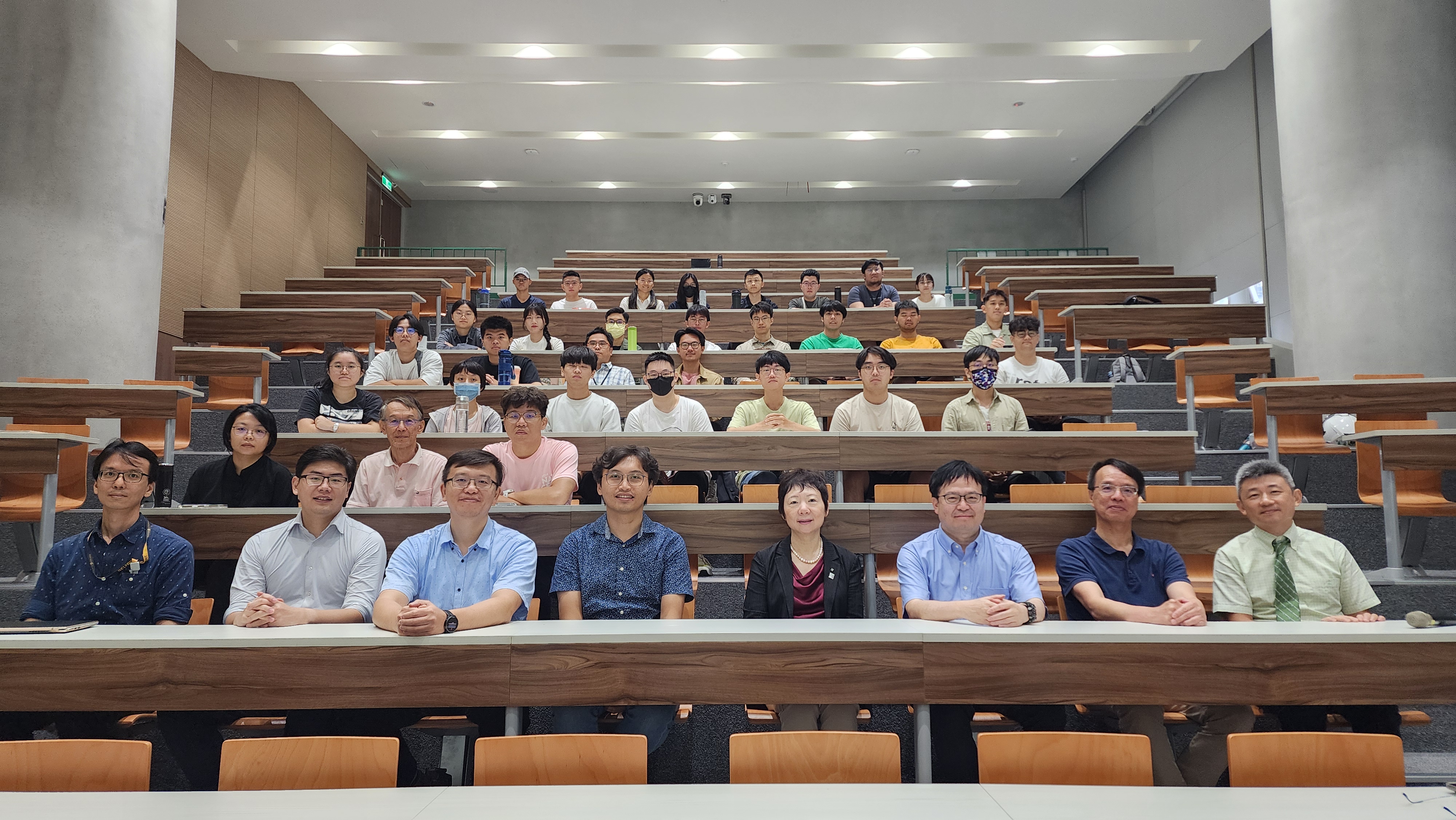 【活動報導】Professor Wei Chen’s keynote speech – Data-Driven Design of Engineered Material Systems & the Future of Mechanical Engineering Education