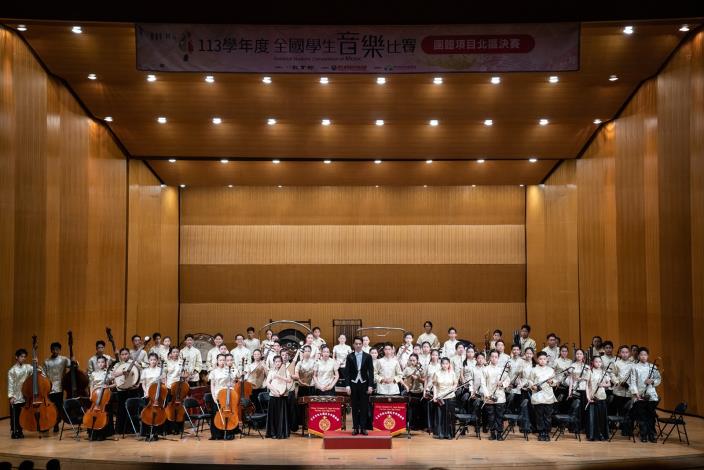 d0947d27-41f3-489b-9076-49e088627cd7