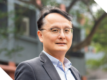 張傳育校長